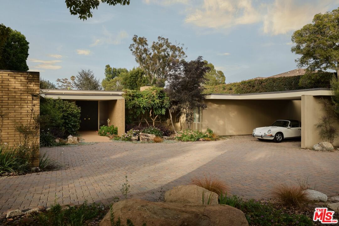 Cliffwood photo 3