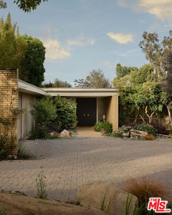 Cliffwood photo 4