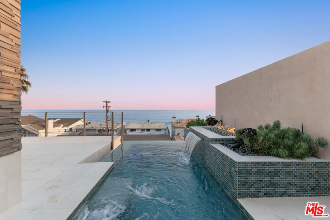 Malibu photo 6