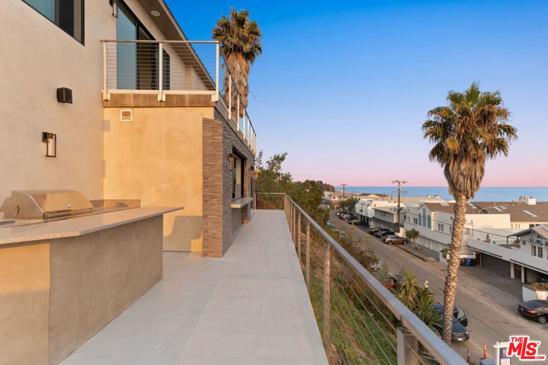Malibu photo 8