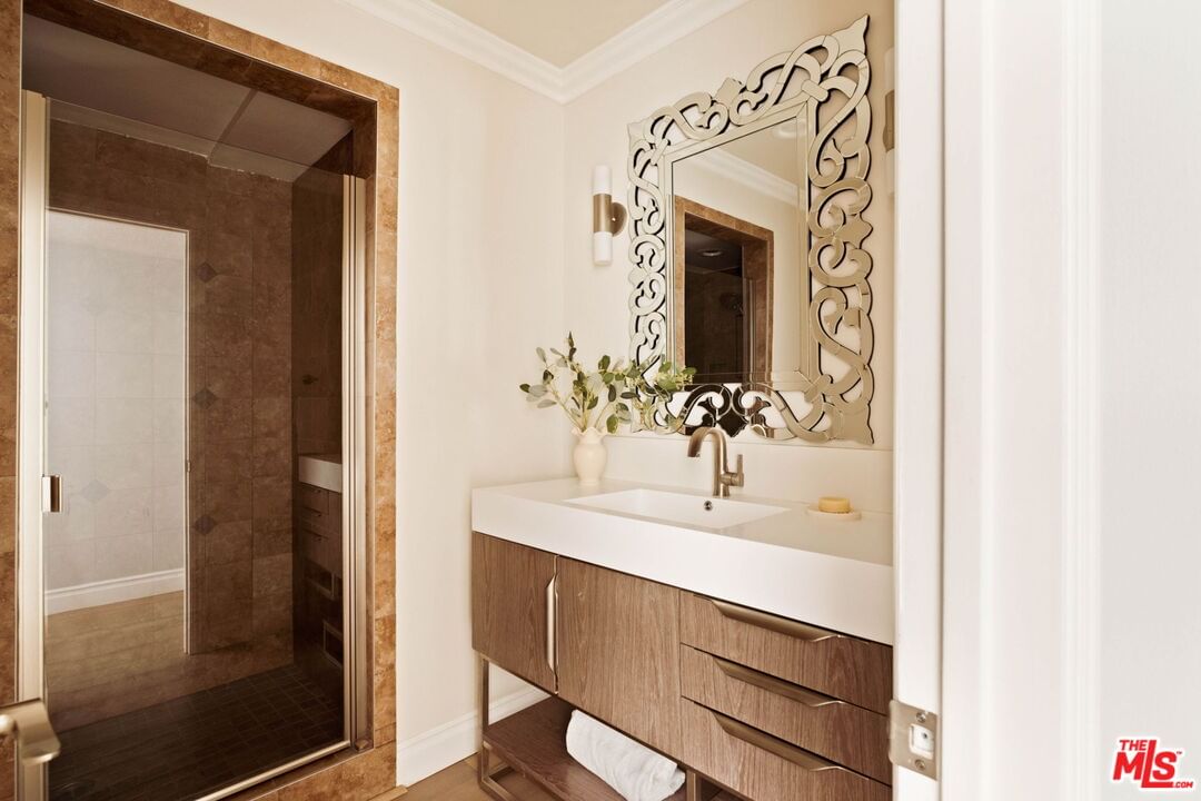 Alcove photo 33