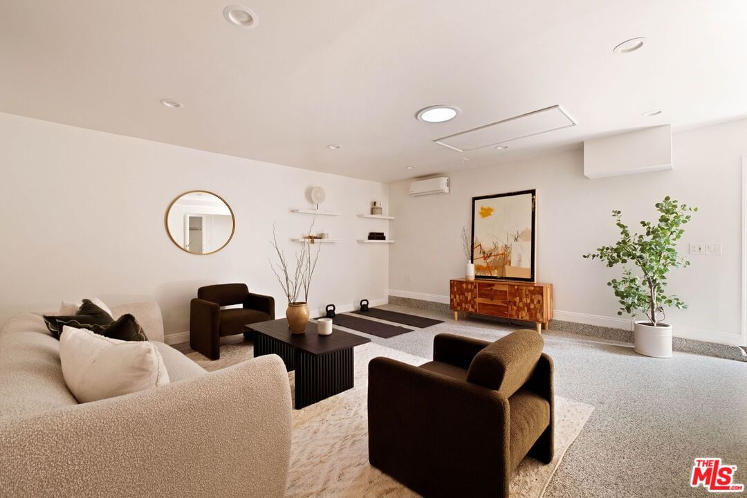 Alcove photo 39