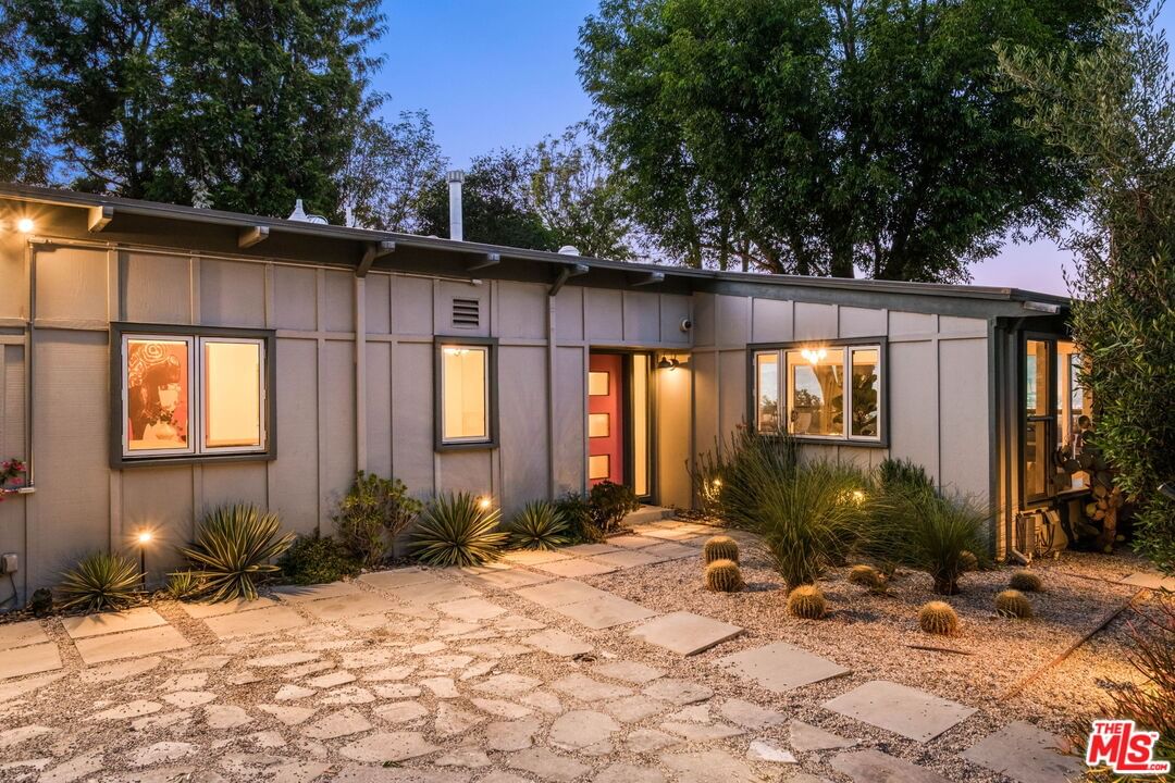 Mulholland photo 2