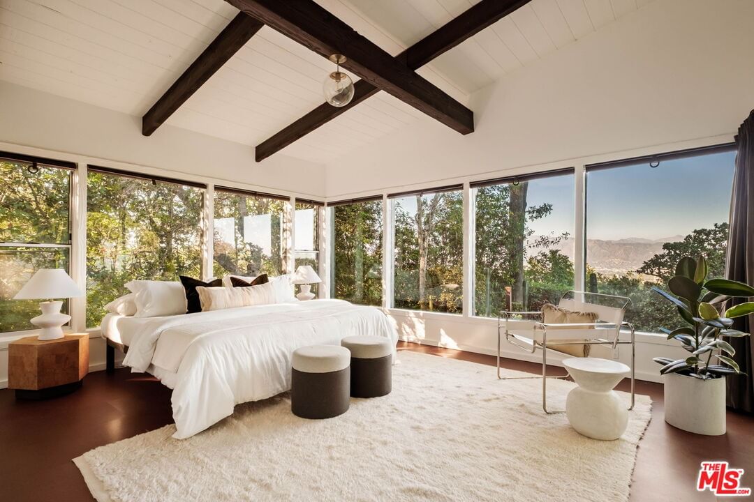 Mulholland photo 21