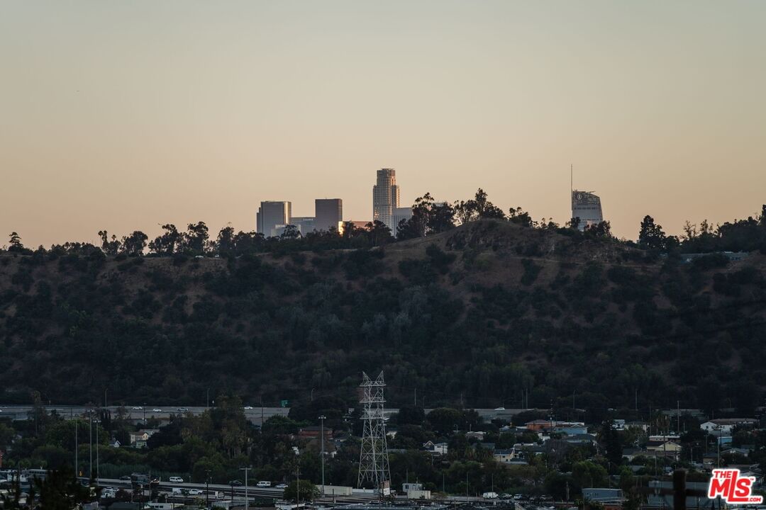 Roseview photo 34