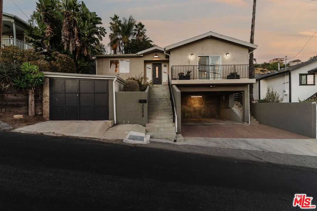 Roseview photo 40