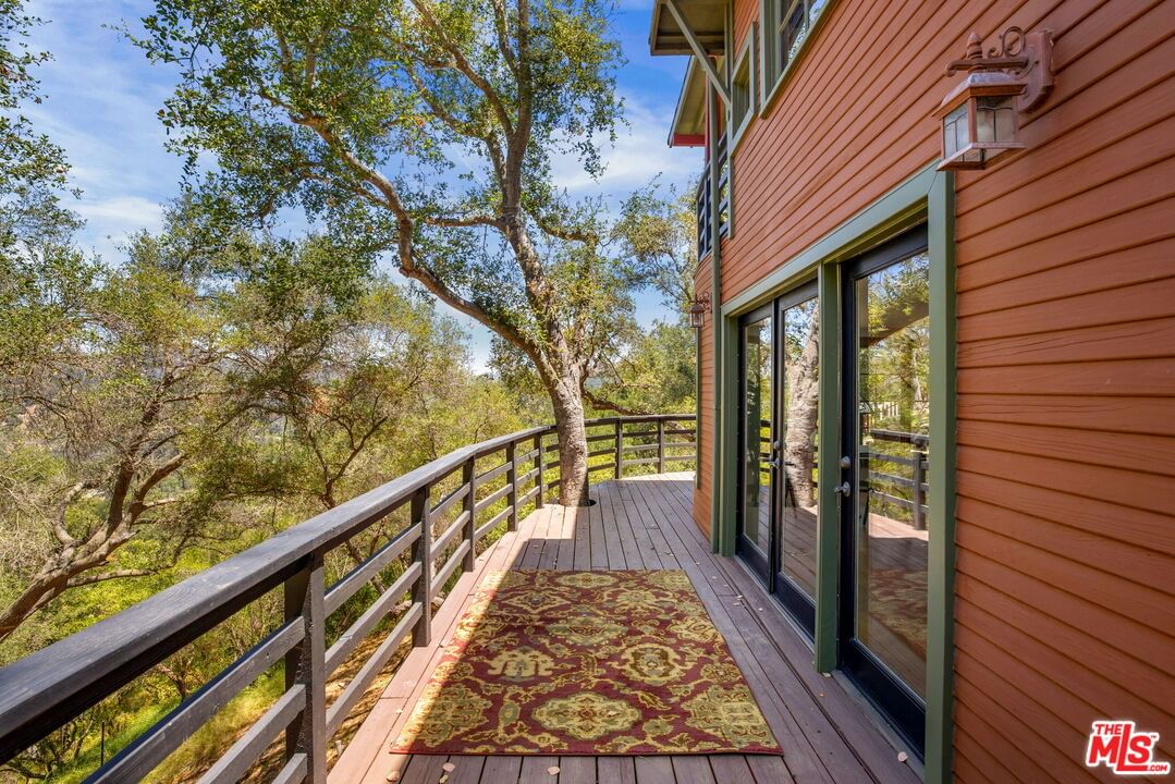 Valley View photo 48
