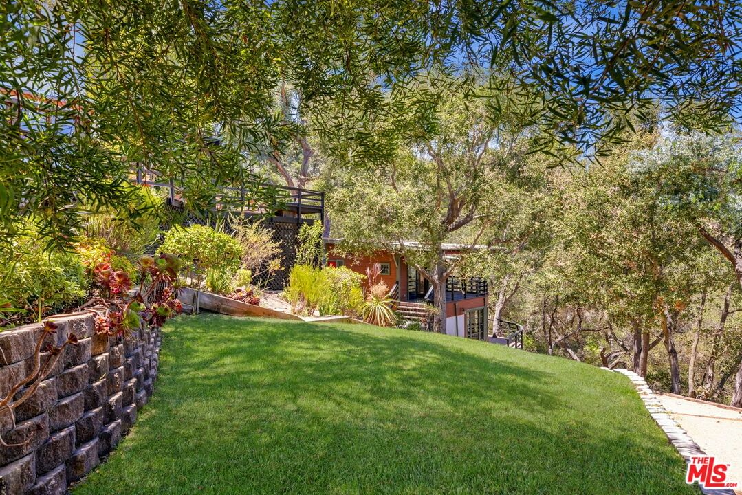 Valley View photo 58