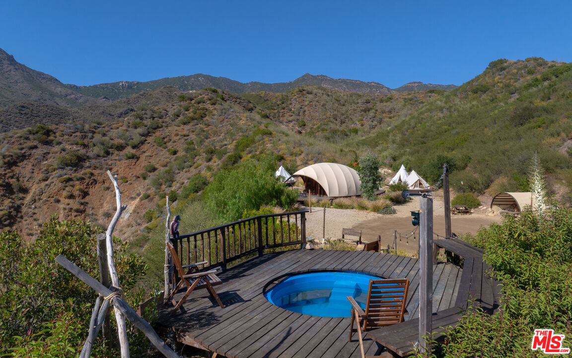 Mulholland photo 17