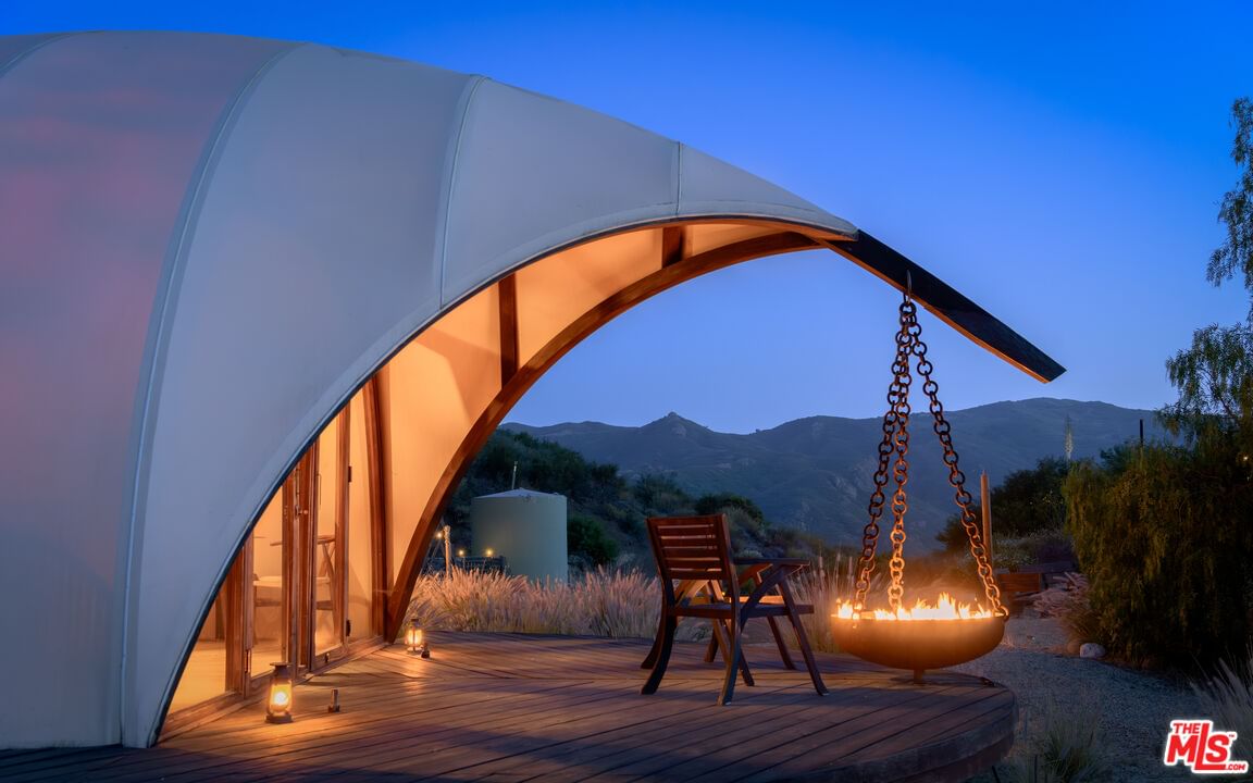 Mulholland photo 39