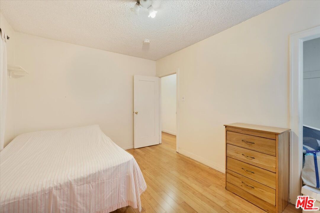 Maywood photo 13