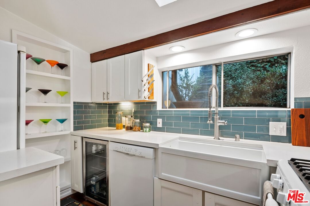 Beverly Glen photo 11