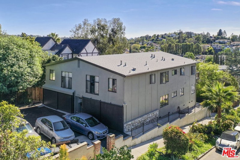 2986 Waverly Dr