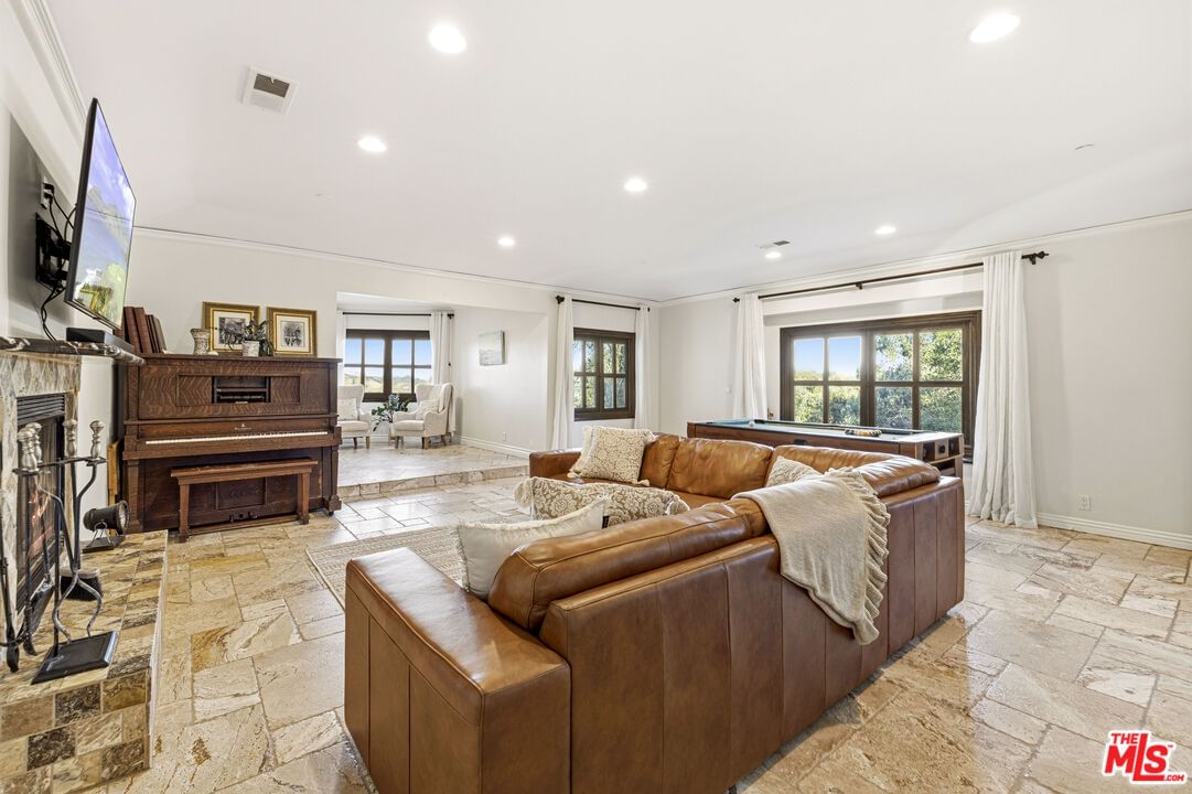 Homezell photo 11