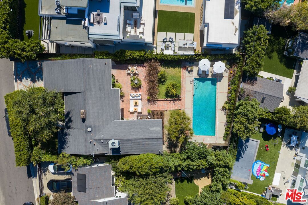 Greenleaf photo 28