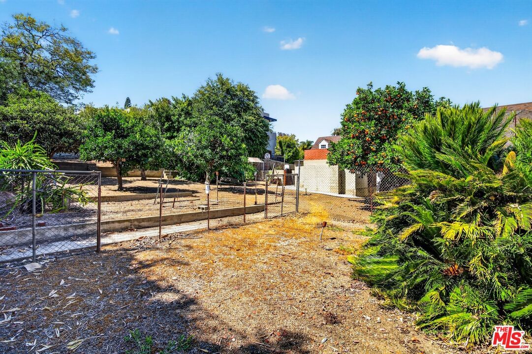 Inglewood photo 16