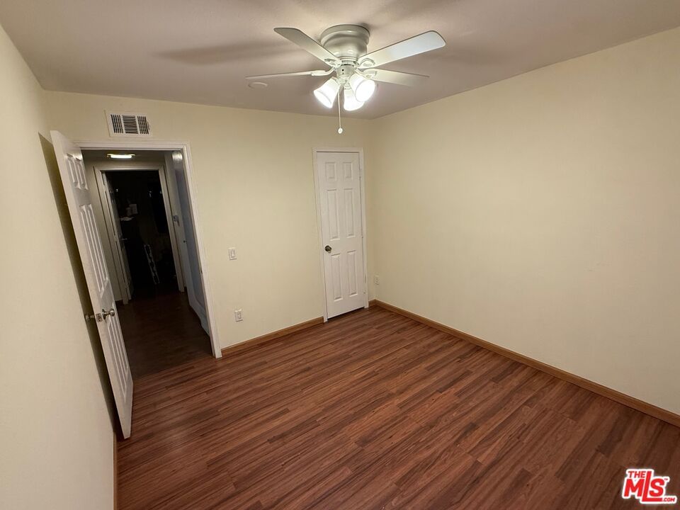 Prager photo 9