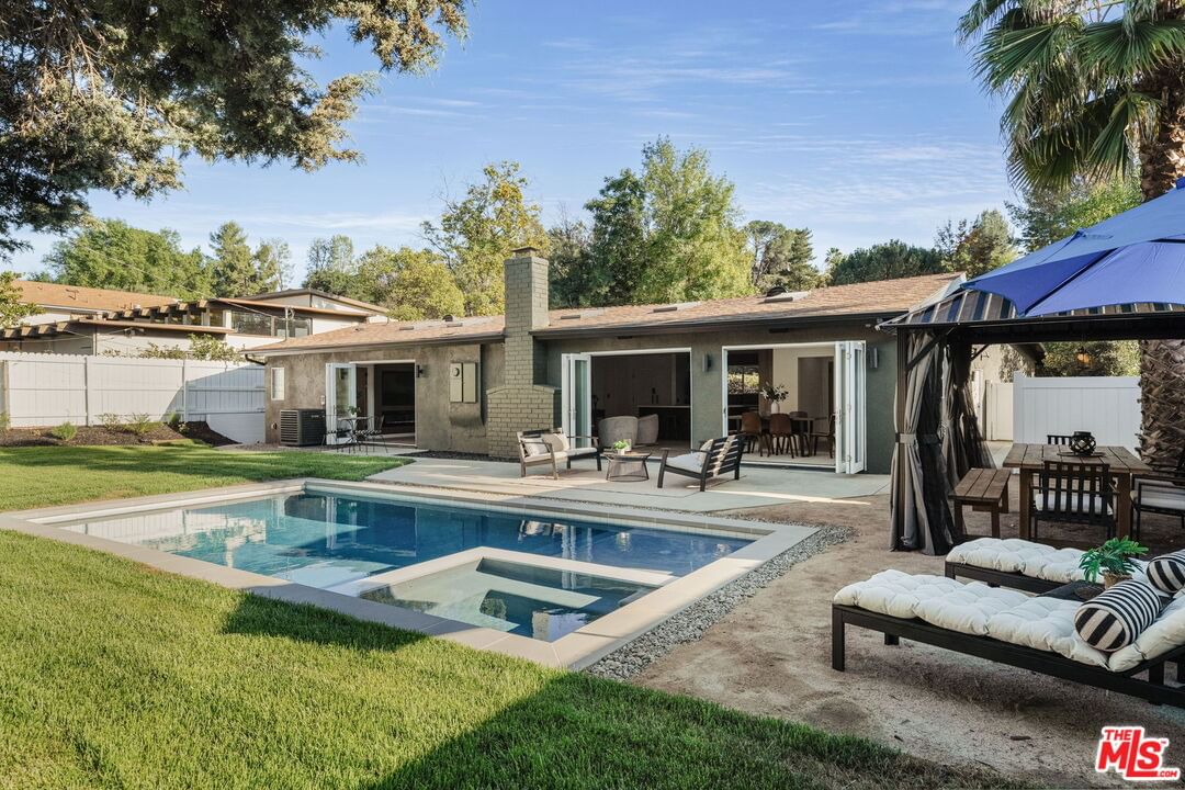 Mulholland photo 54
