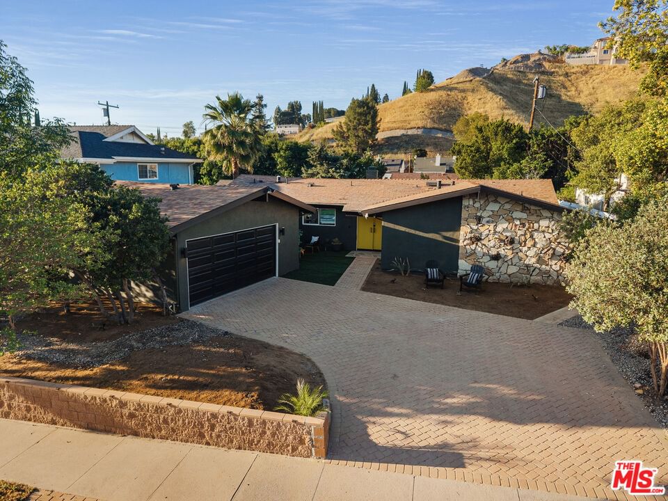 Mulholland photo 59