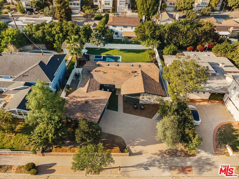 Mulholland photo 62