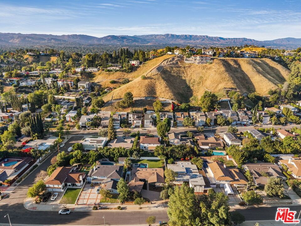 Mulholland photo 64