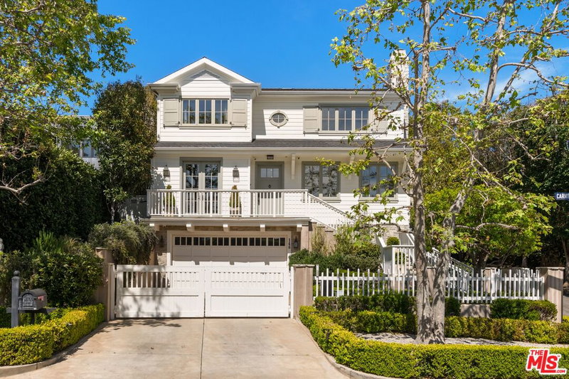 146 Carmelina Ave
