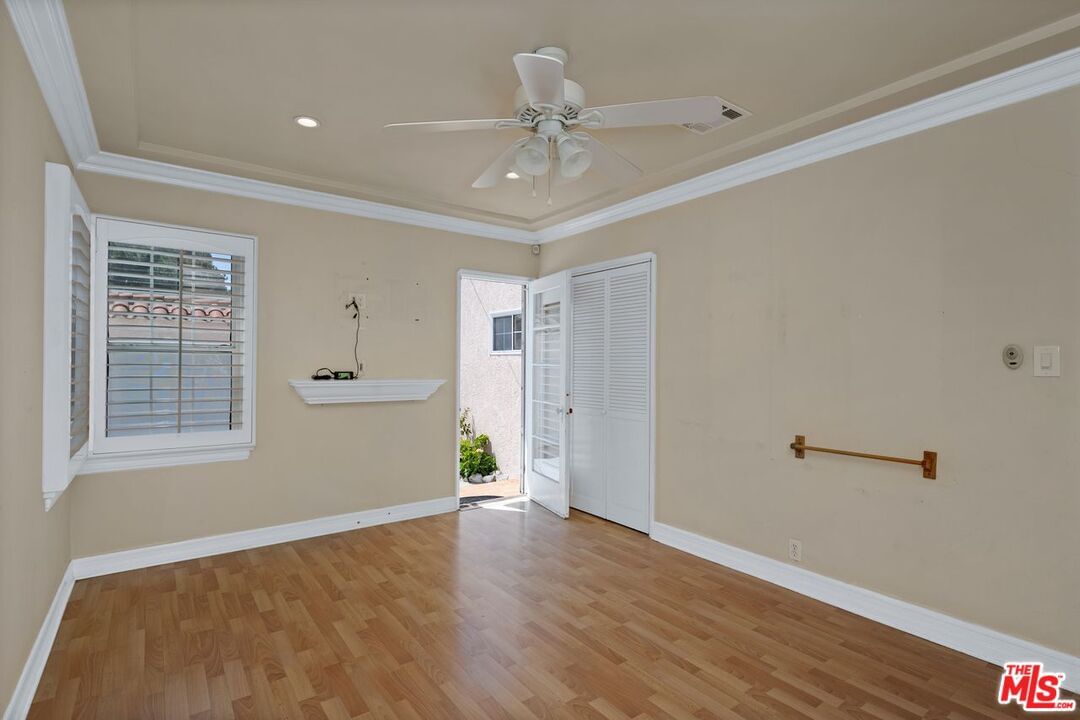 West photo 18
