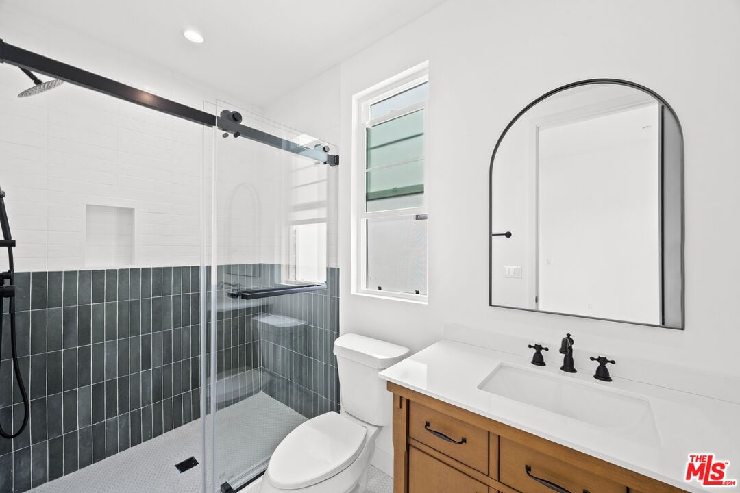 Dunsmuir photo 64