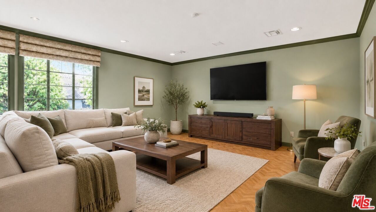 Meadowcrest photo 37