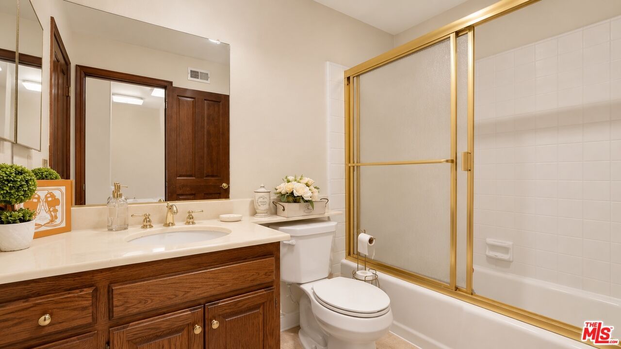 Meadowcrest photo 52