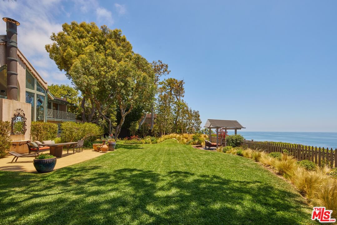 Cliffside photo 40