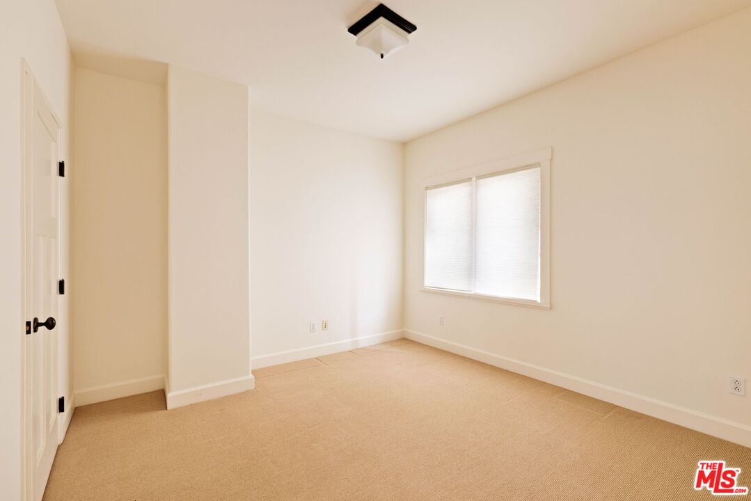 Meridian photo 37