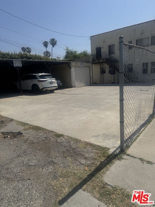 West photo 3
