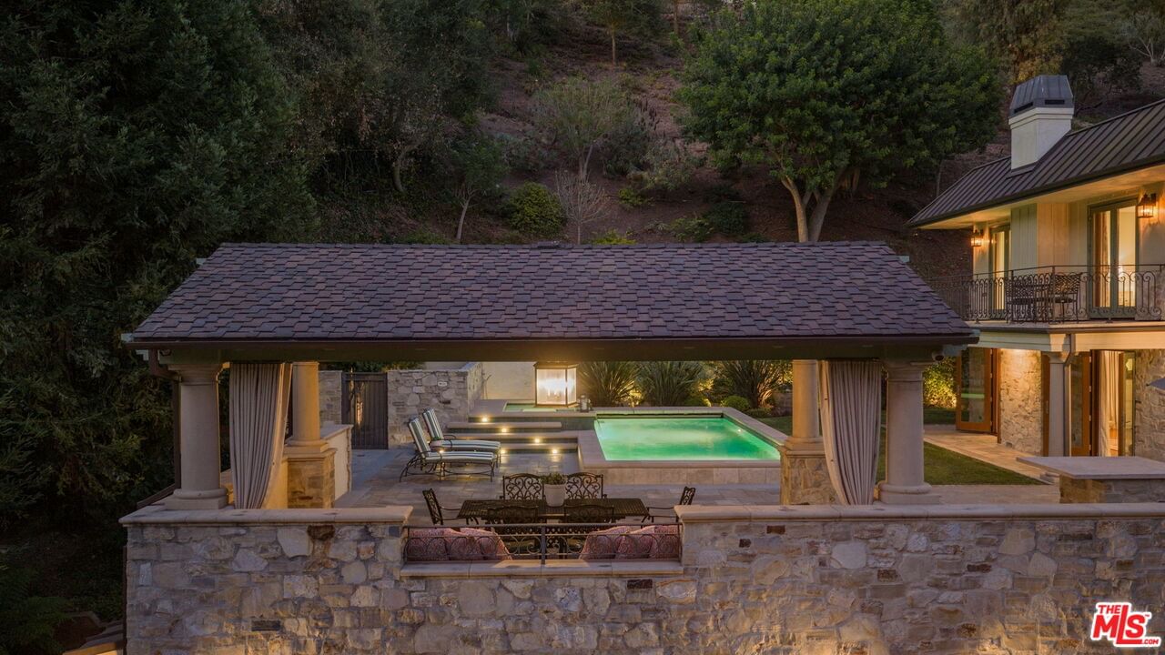 Stone Canyon photo 56