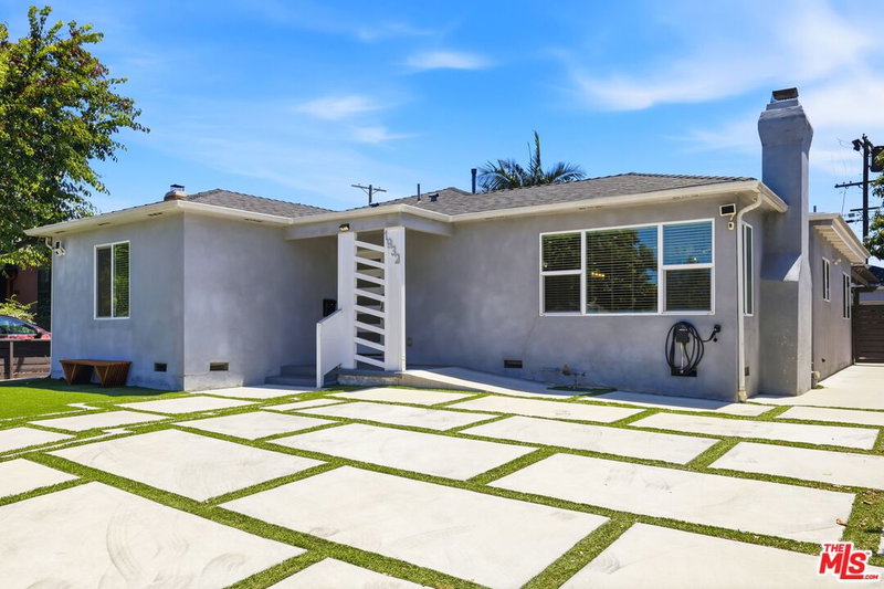 1932 Crescent Heights Blvd