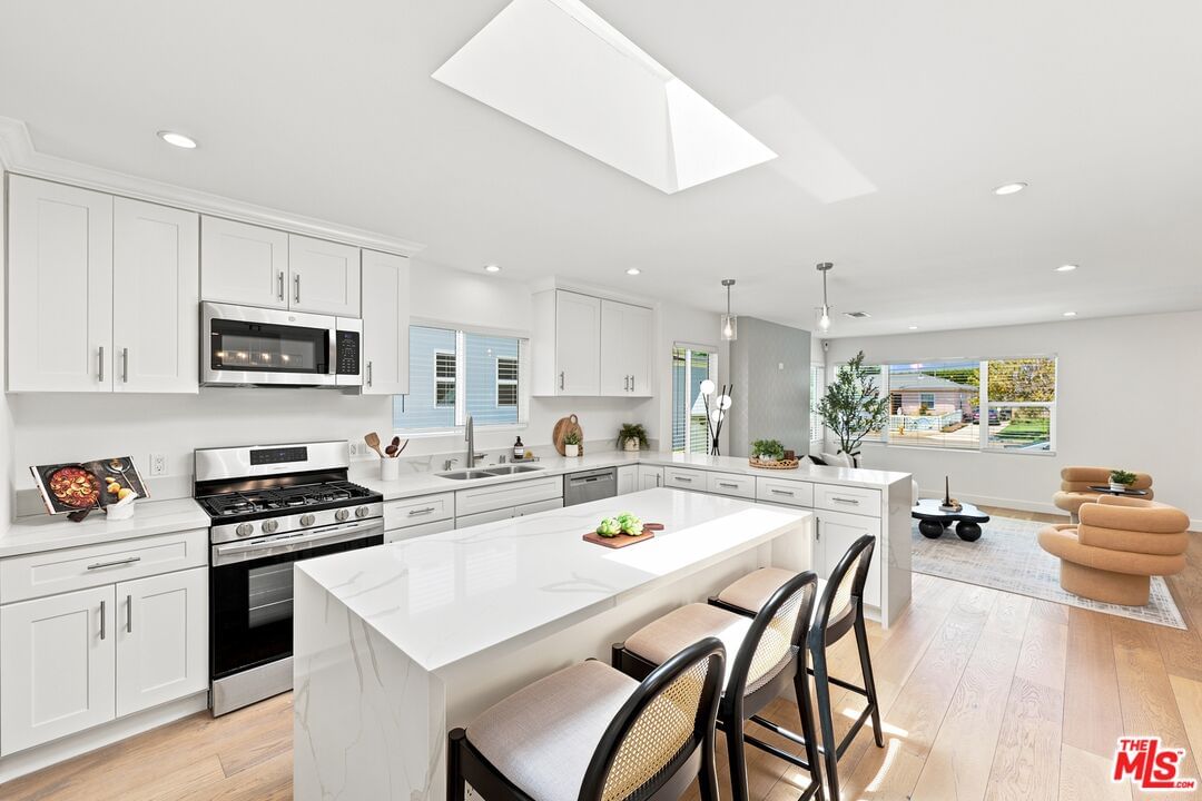 Crescent Heights photo 13