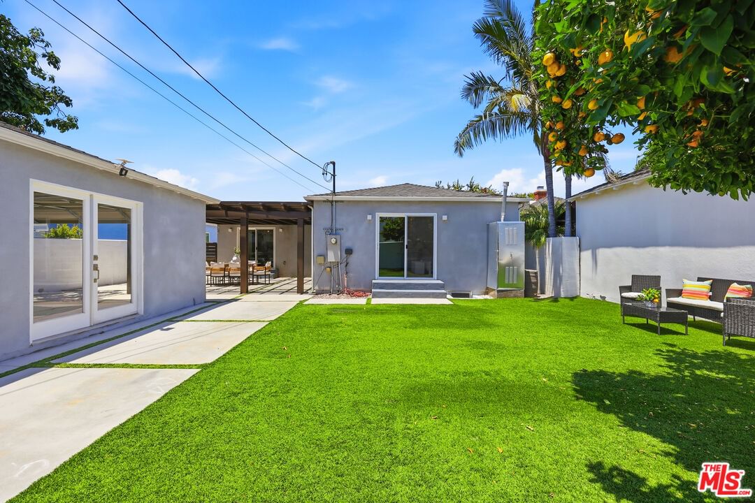 Crescent Heights photo 49