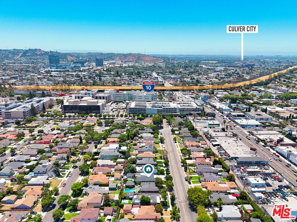 Crescent Heights photo 59