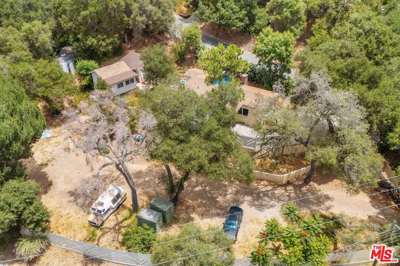 360 Topanga Canyon Blvd