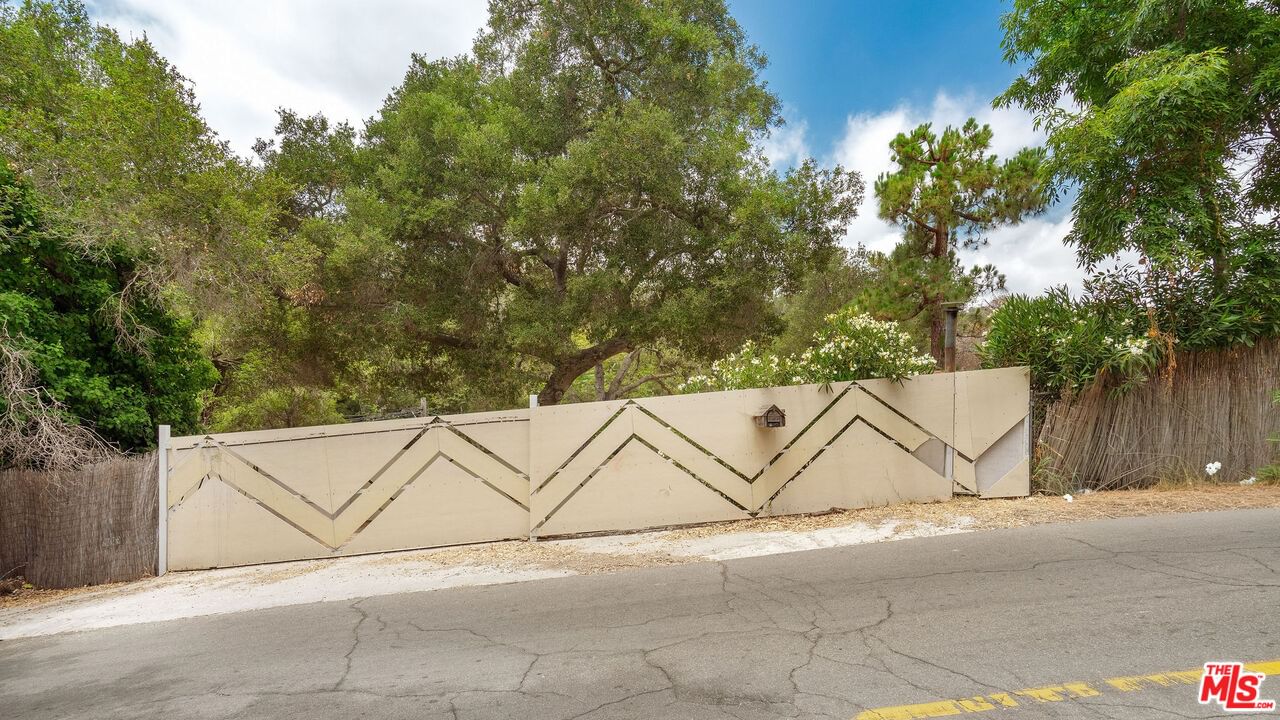 Topanga Canyon photo 6