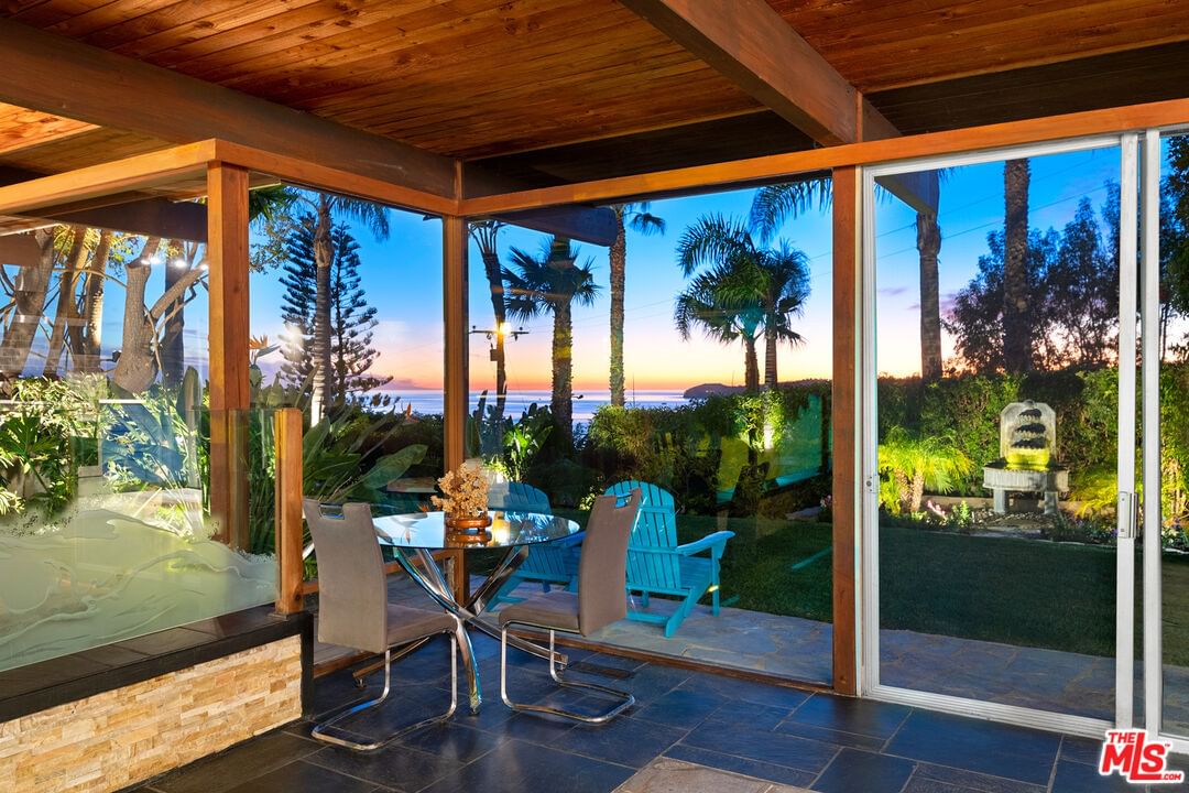 Sea Vista photo 1