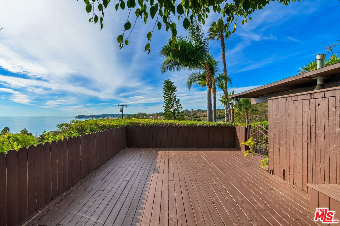 Sea Vista photo 24