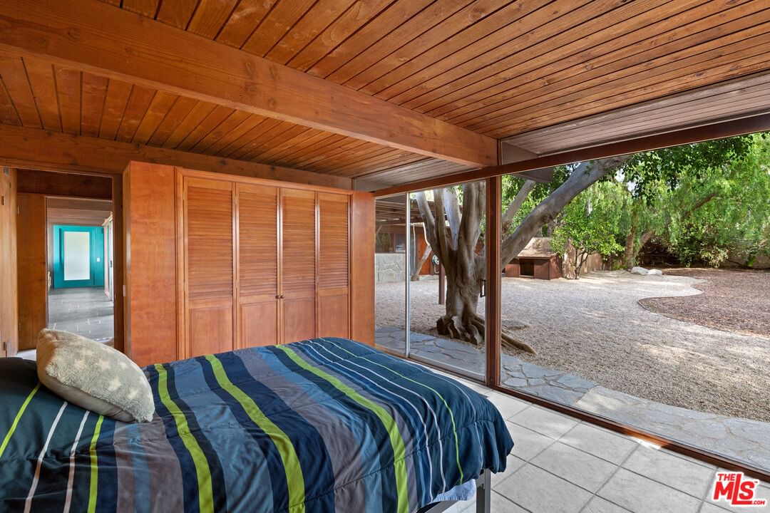 Sea Vista photo 33