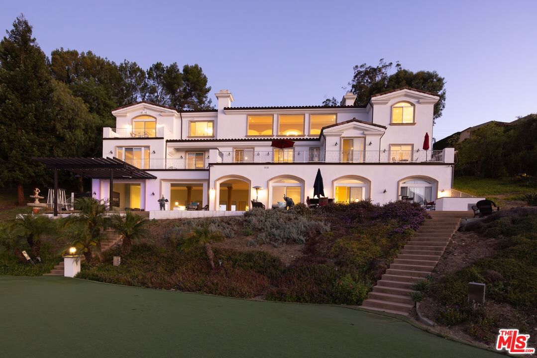 Mulholland photo 16