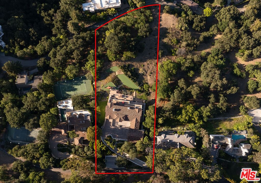 Mulholland photo 3