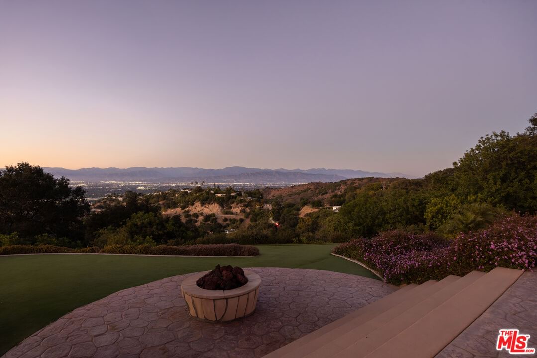 Mulholland photo 32