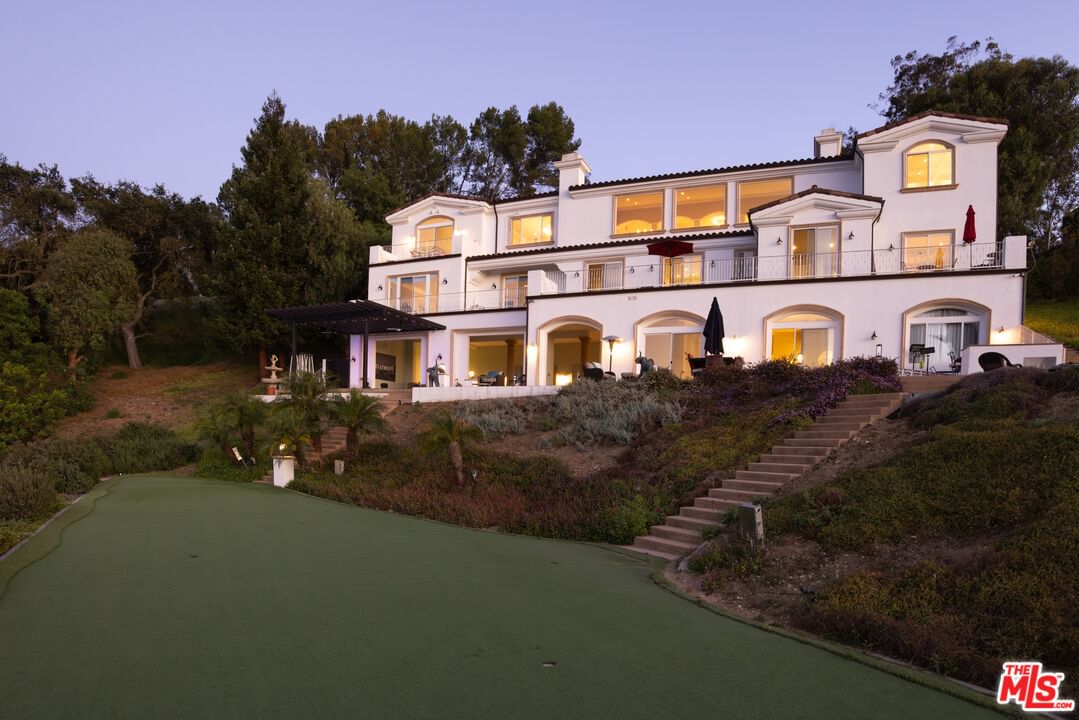 Mulholland photo 33