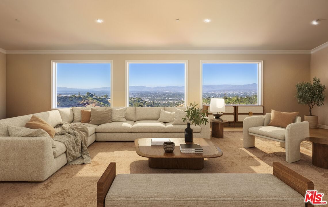 Mulholland photo 4