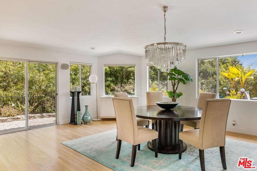 Briarvale photo 22