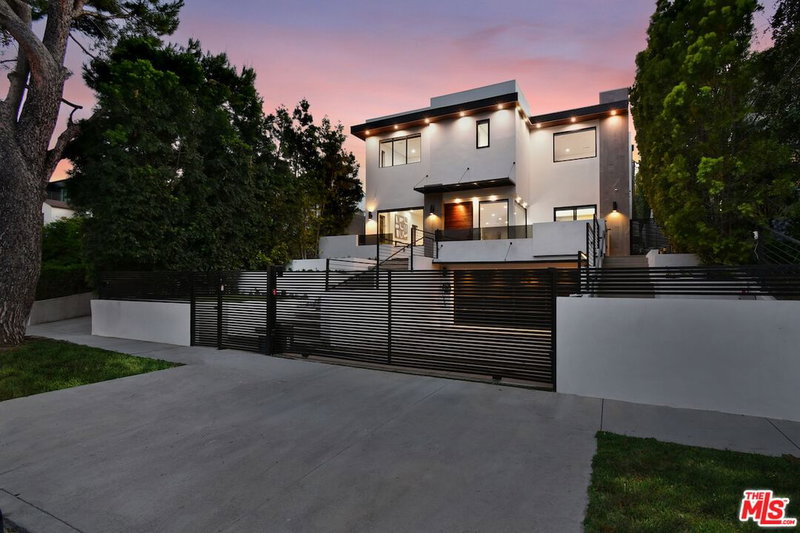 4233 Costello Ave